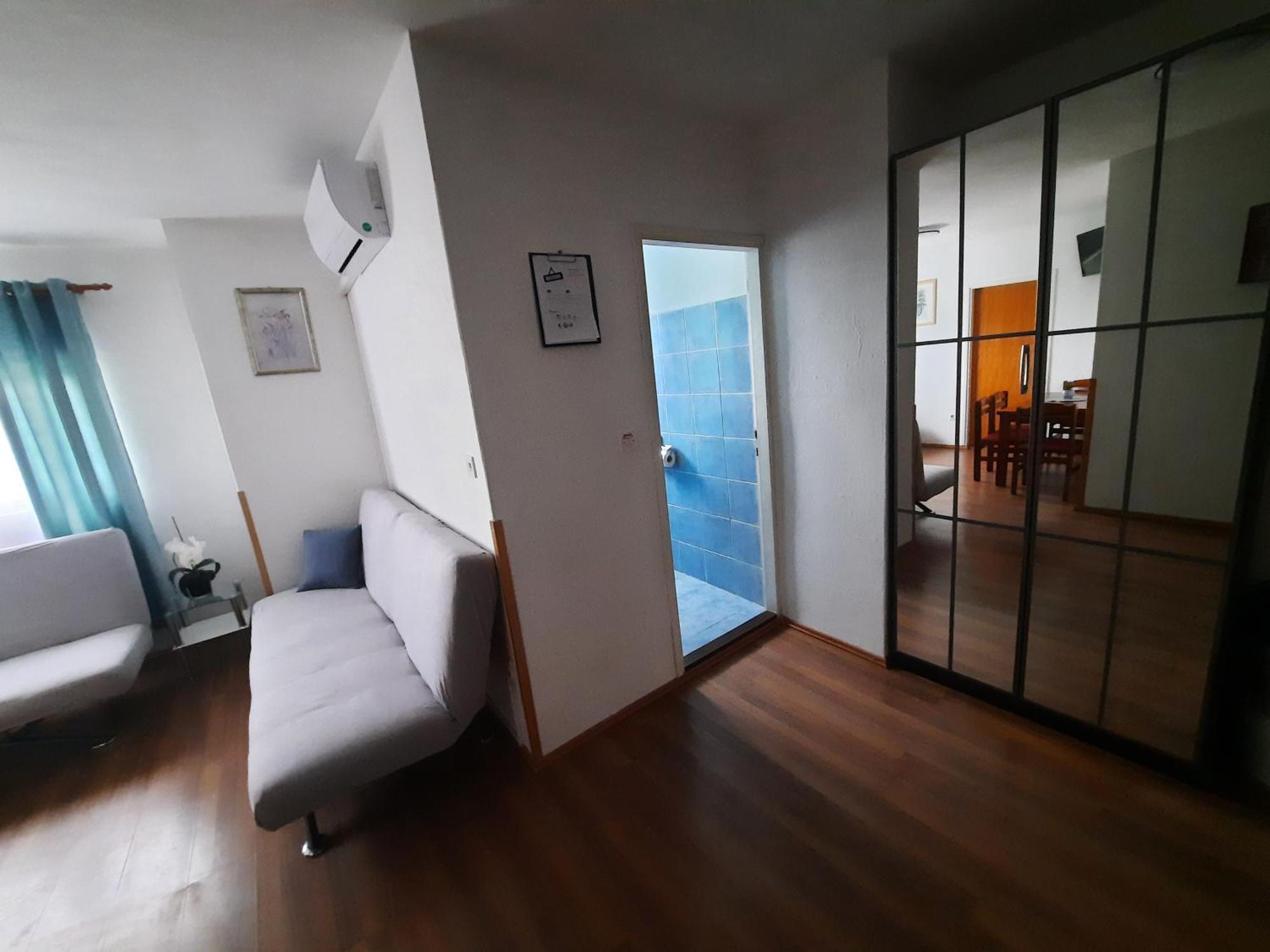 Apartments Brkovic Sukošan Pokoj fotografie